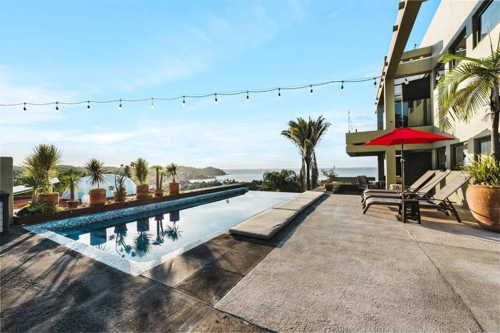 Villa Stunning Ocean Views 2 Pools 10 Min Walk To