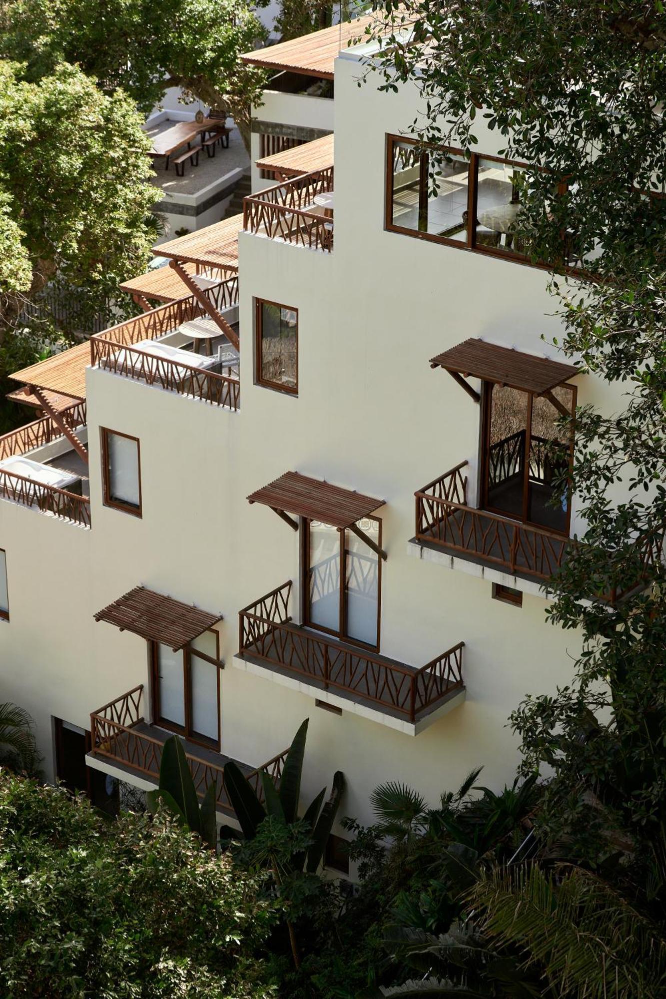 Ysuri - Beachfront Hotel 5*