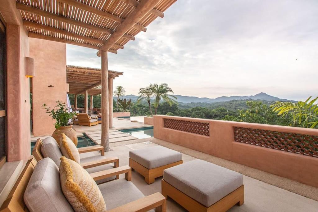 Casa Naga Fully Staffed Luxury Experience Villa *
