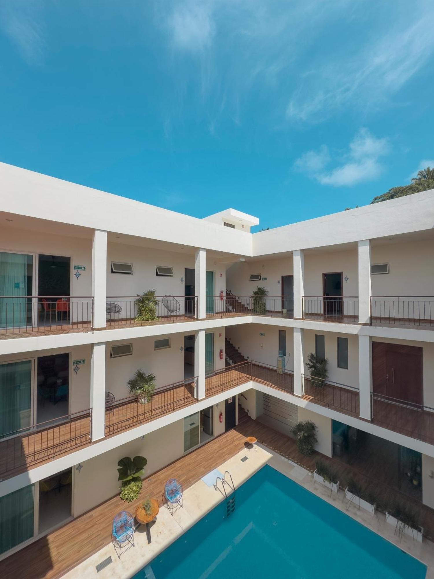 Riviera 3*