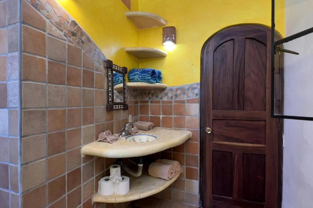 Mexican Retreat - 3br - Ocean & Mountain Views, Great Location, Wifi *