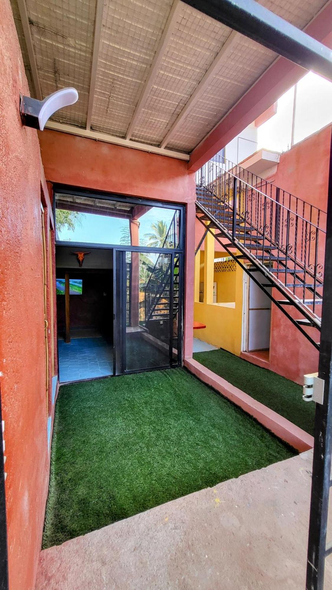 Casa Rosa Aparthotel