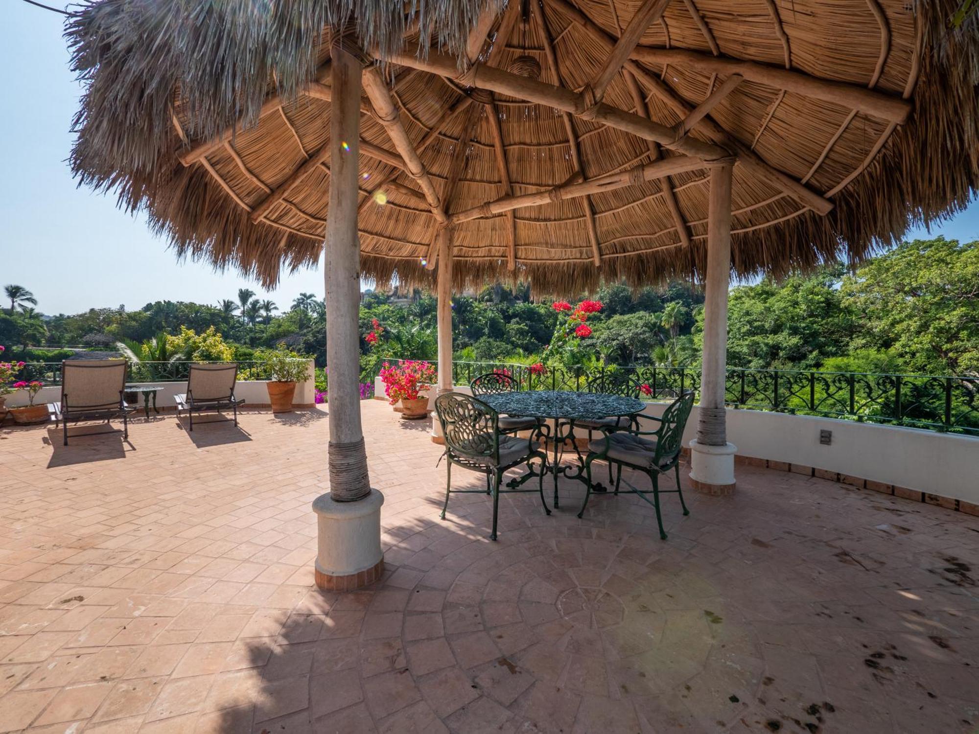 Romantic Casa Rumi Overlooking The Sea Apartment *