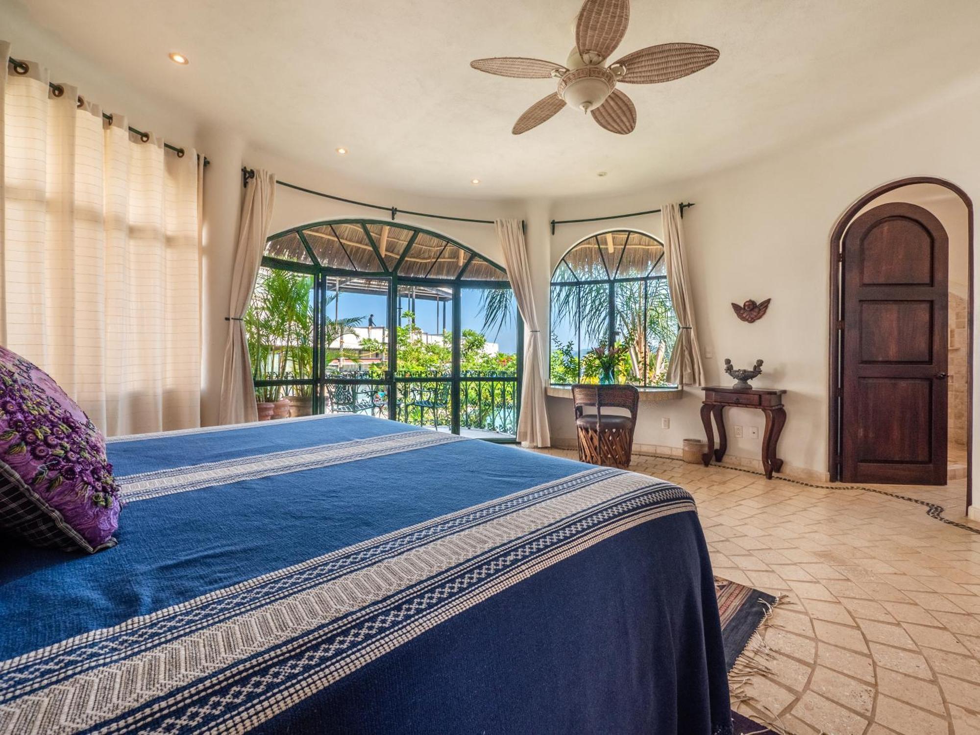 Romantic Luxury Apartment