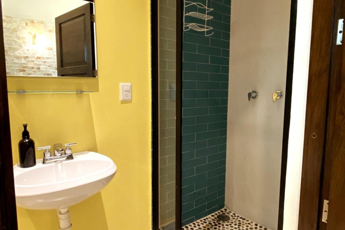 Spectacular 2br With Amazing Rooftop Patio And Ocean Views Holiday home