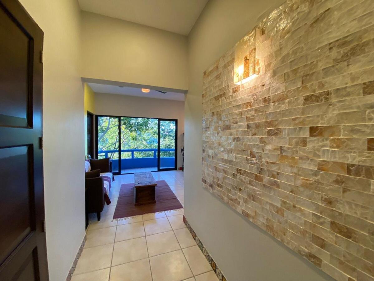 Spectacular 2br With Amazing Rooftop Patio And Ocean Views