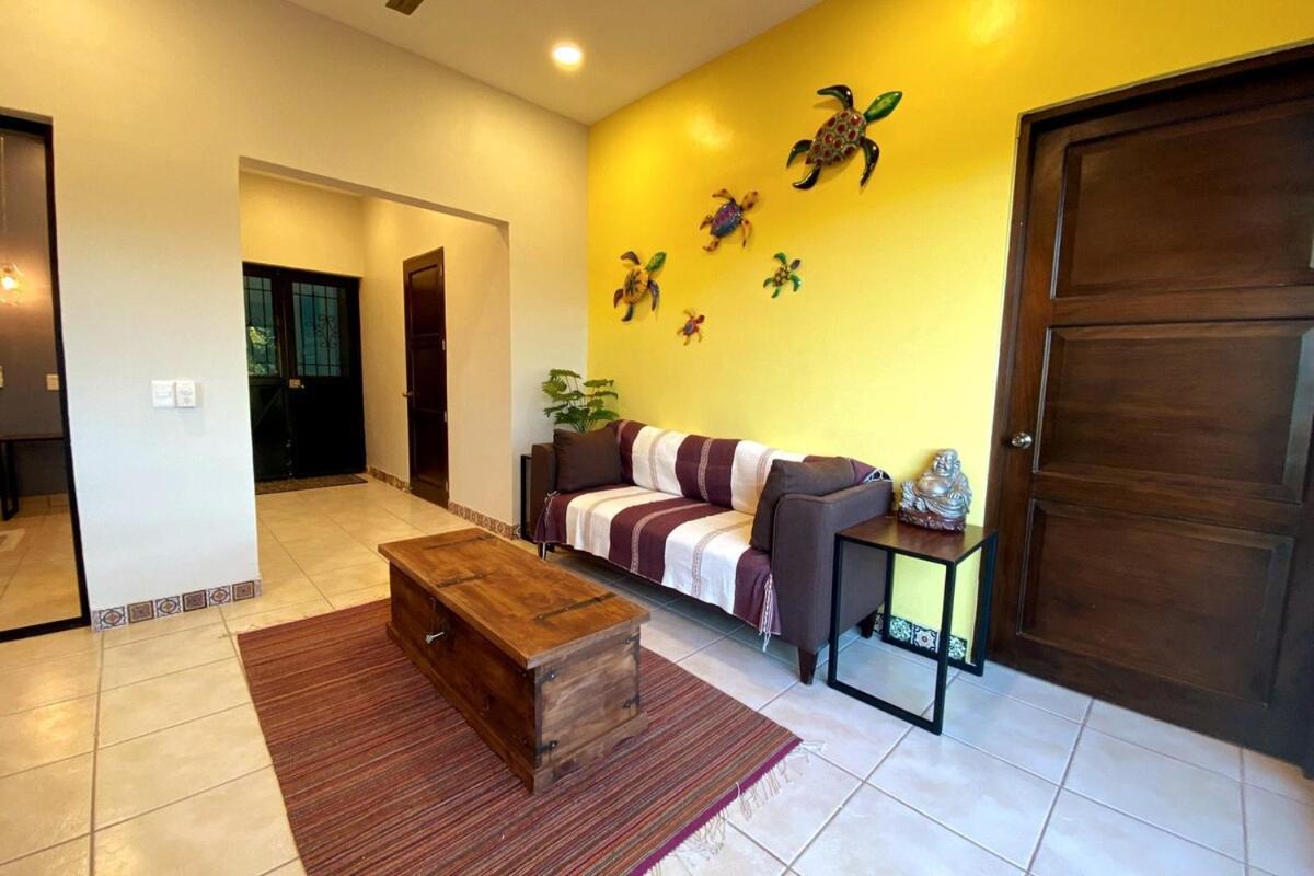 Spectacular 2br With Amazing Rooftop Patio And Ocean Views