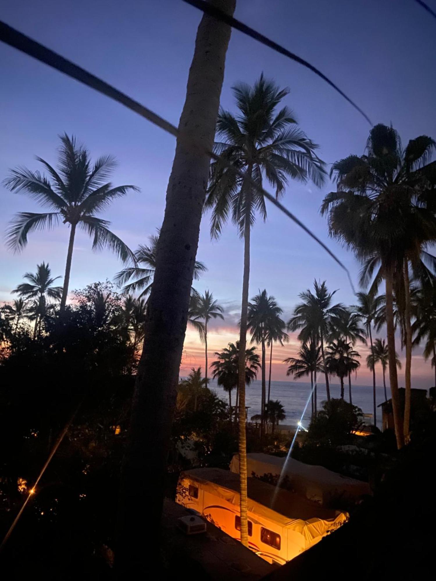 Casa Mara Beachfront -heated Pool Holiday home *