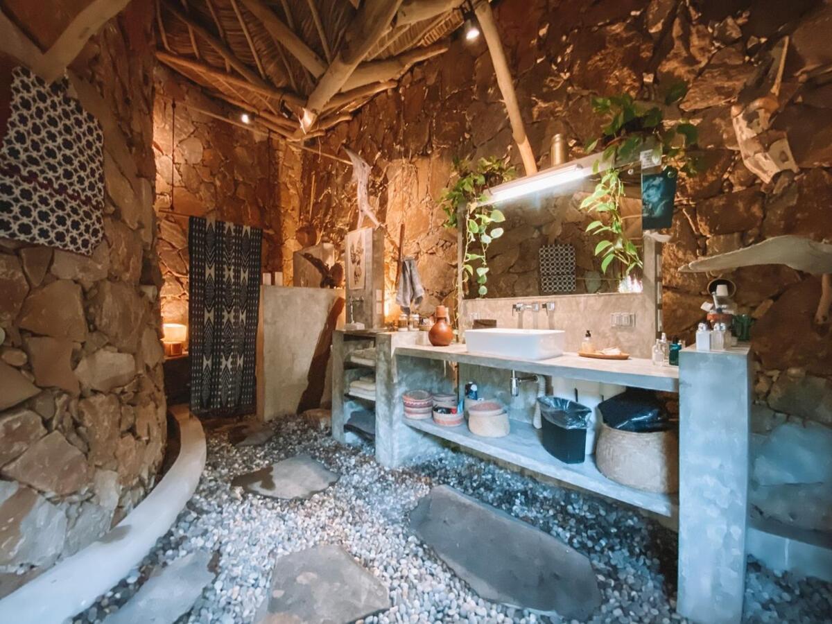 Beautiful Hill Bohemian Living Holiday home