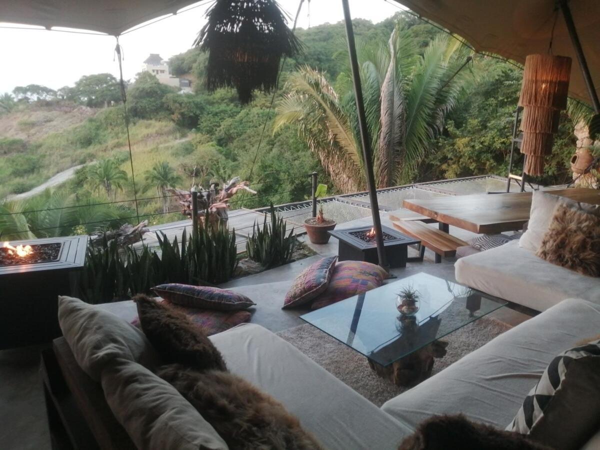 Beautiful Hill Bohemian Living Holiday home