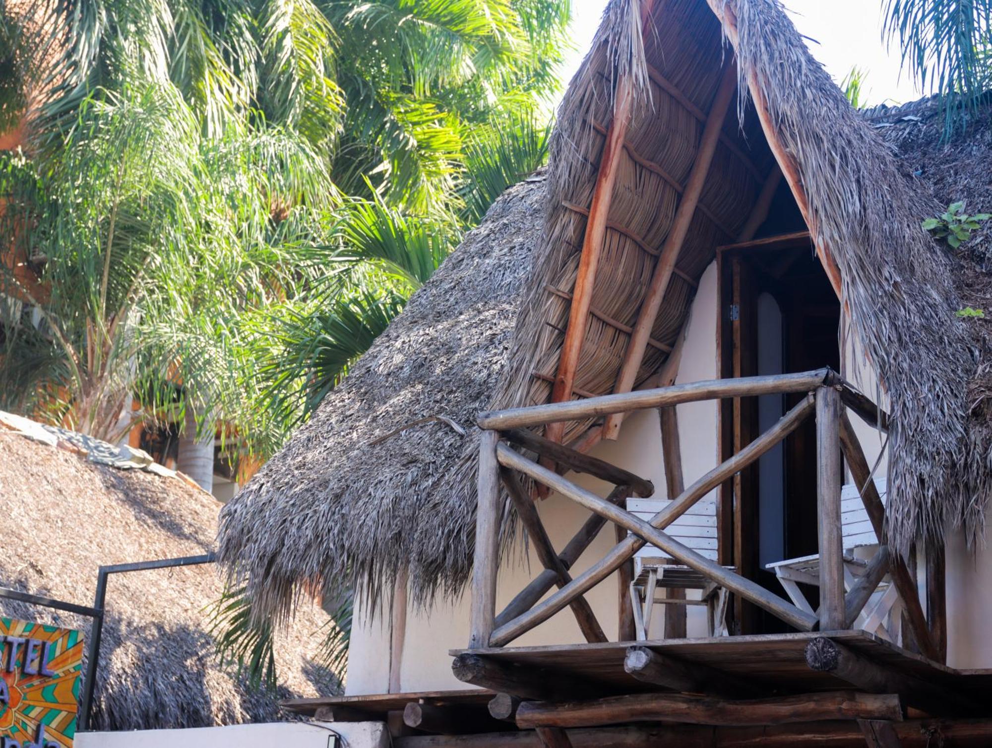 Hostel La Redonda Sayulita