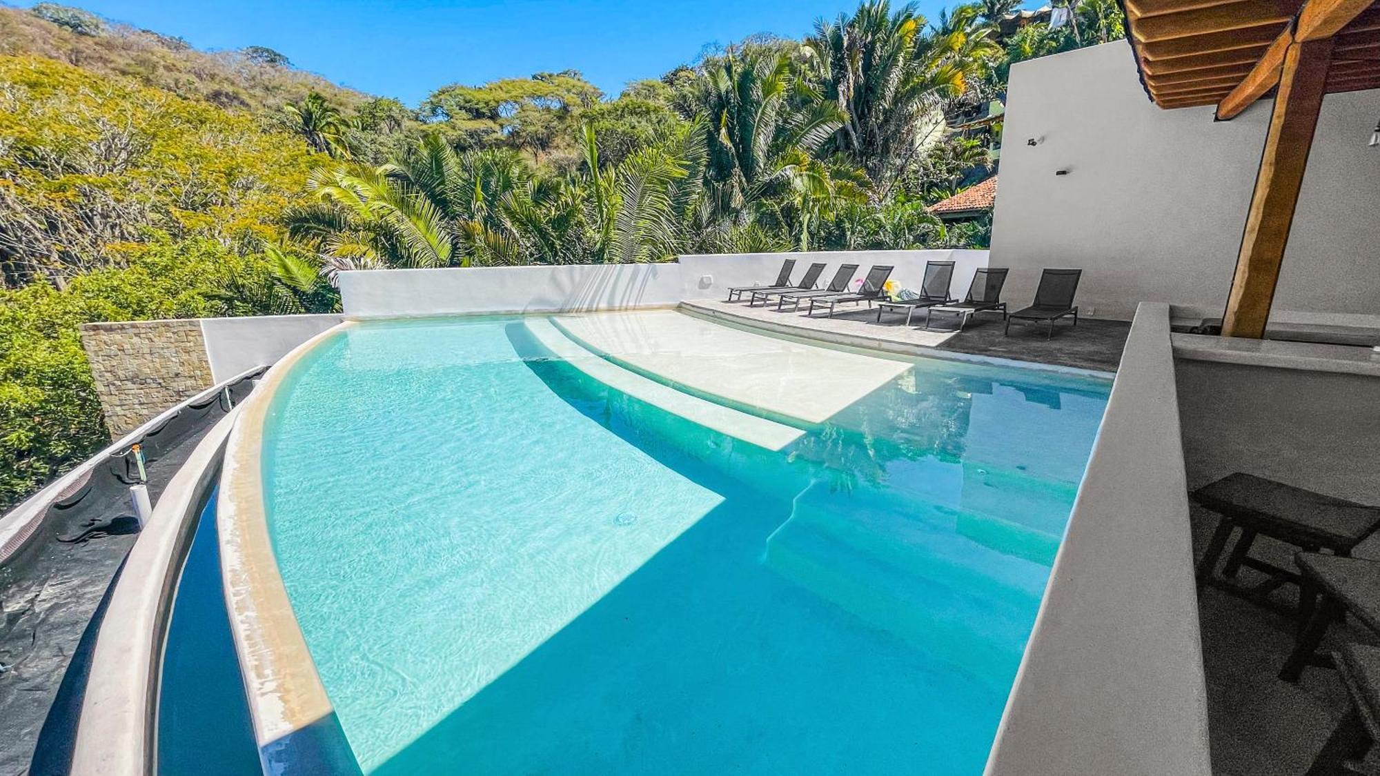 Apartment Stunning Brand New 1br In Paradise! W Pool! *