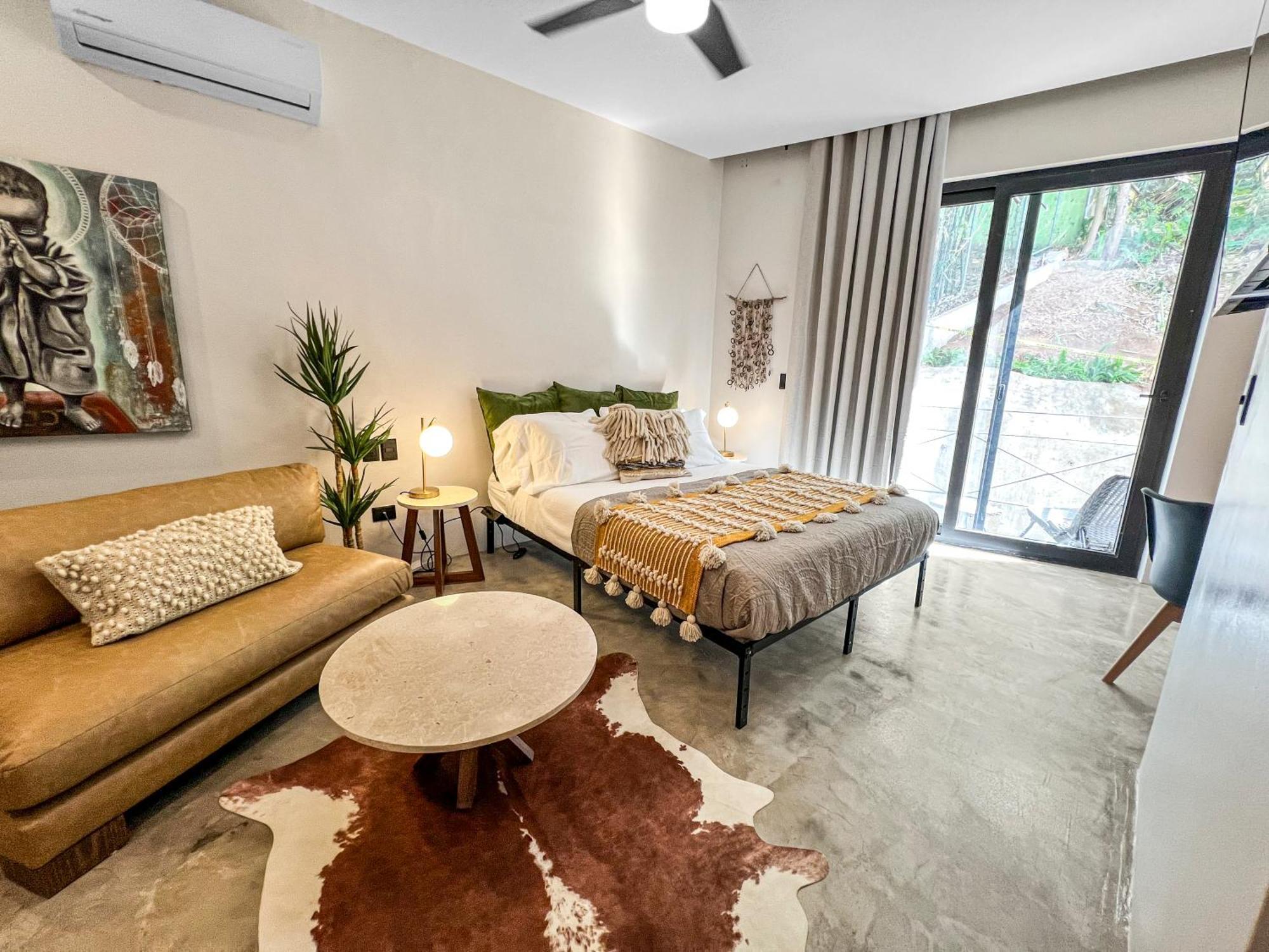 Apartment Stunning Brand New 1br In Paradise! W Pool!