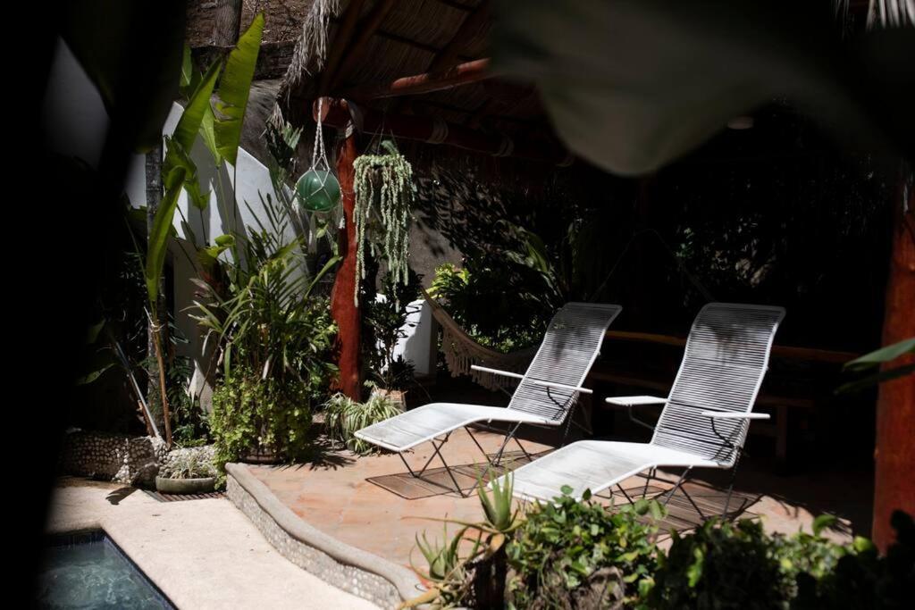 Casa Nainoa - With Pool & Rooftop Palapa