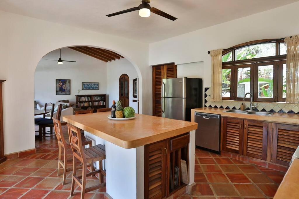 Casa Nainoa - With Pool & Rooftop Palapa Apartment Sayulita