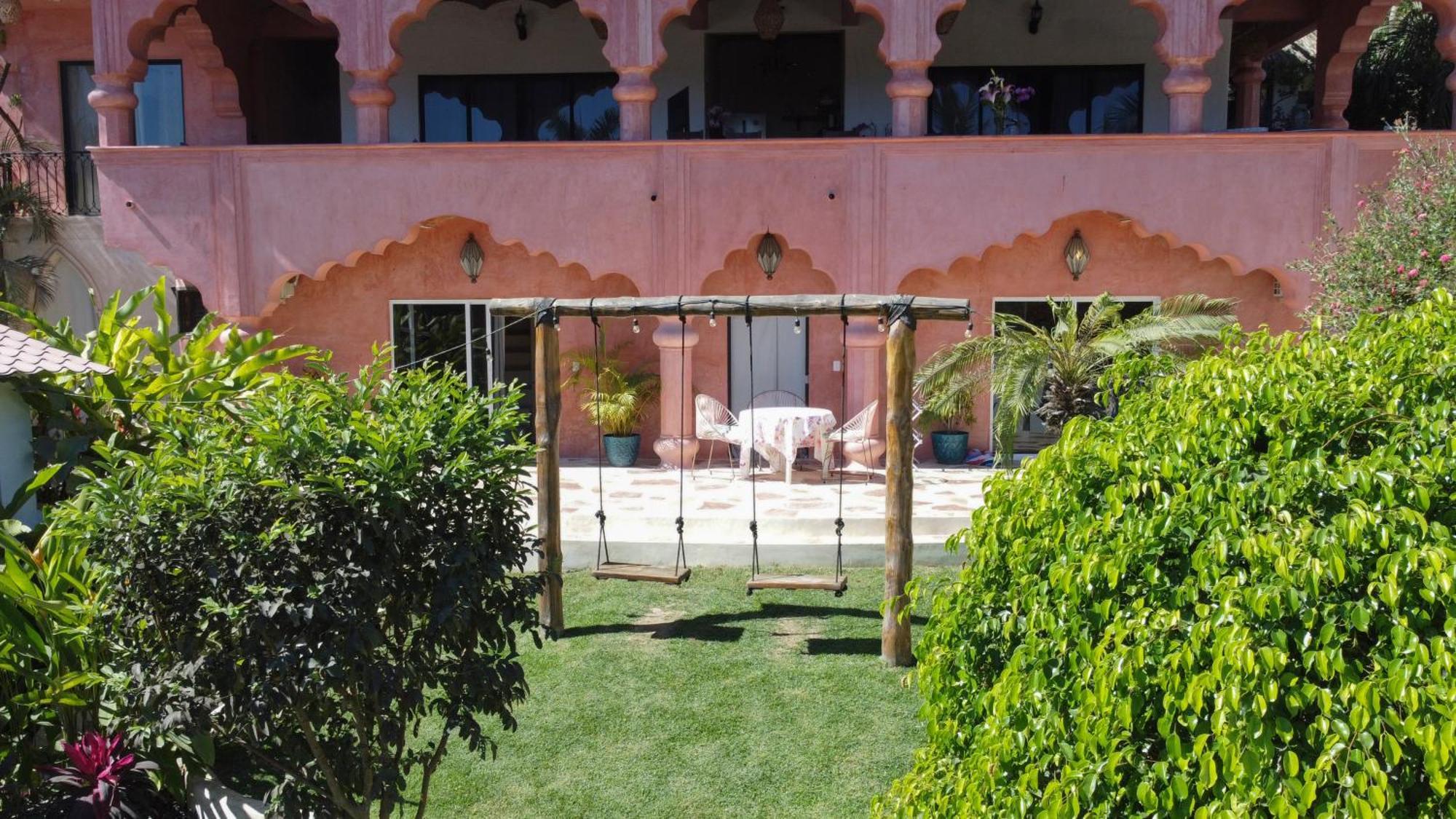 Nomada Wellness Hotel