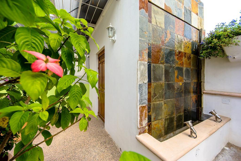 Mboutique Hotel