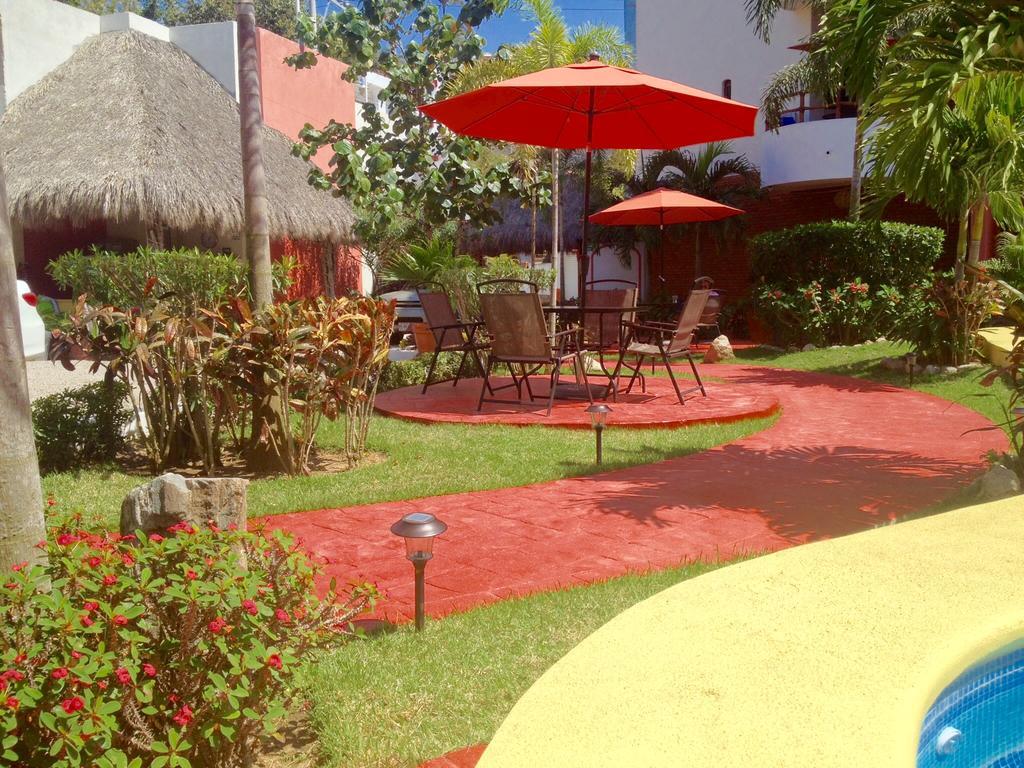 Y Encantos Sayulita
