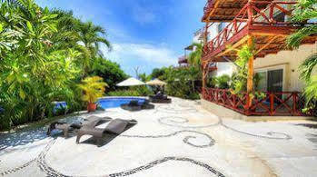 Apartahotel The Phoenix 3*