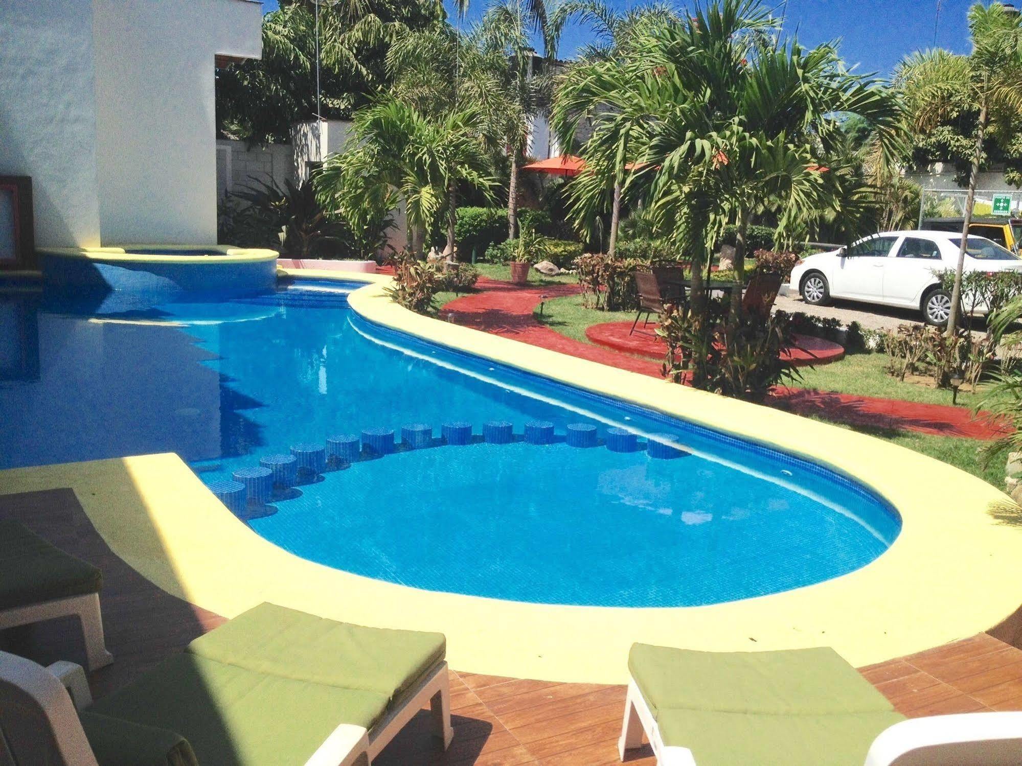 Hotel Y Encantos 3*