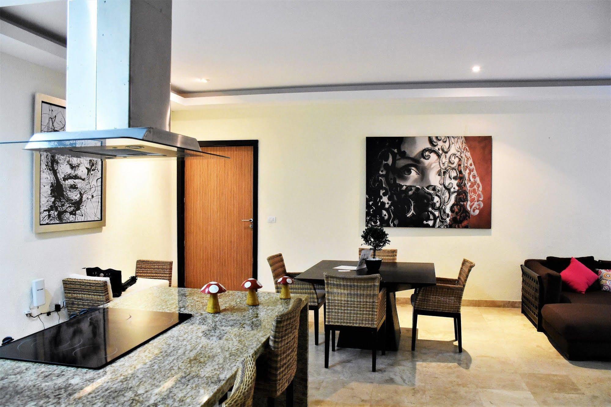 Apartahotel The Phoenix