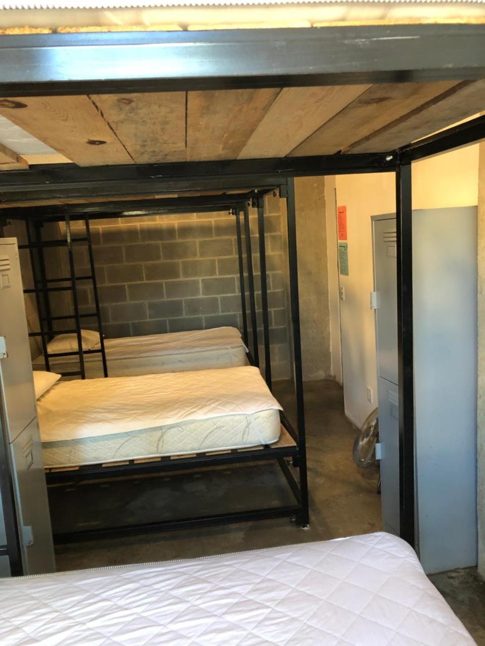 Tortuga Hostel *