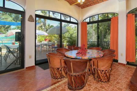 Villa Del Corazon - 8 Bedroom *