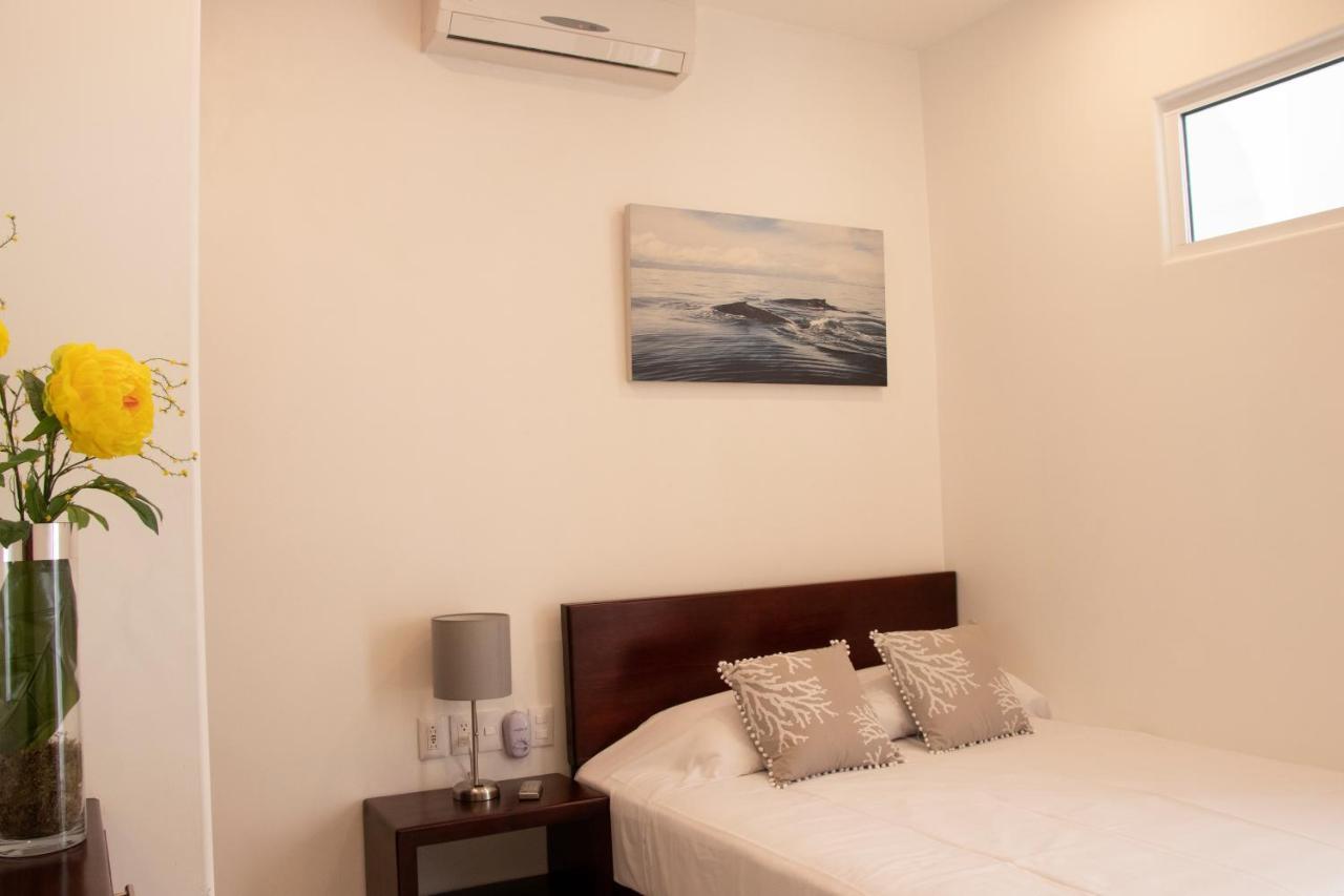 Hotel Mboutique 3*