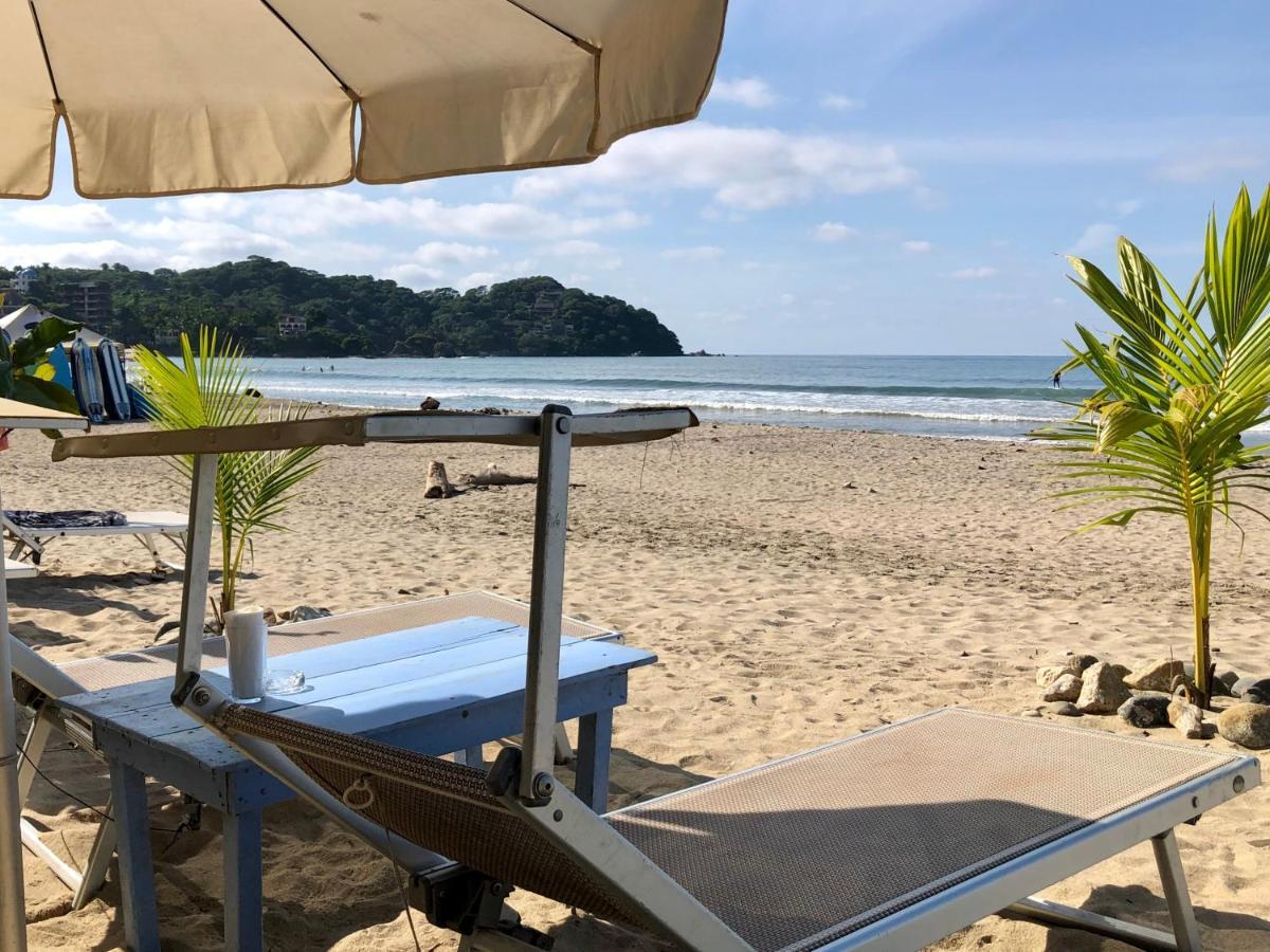 Junto Al Rio & Sayulita